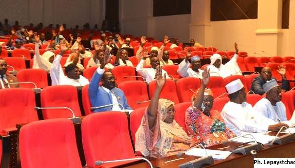 Les conseillers nationaux mettent en place une commission parlementaire chargée d’évaluer la situation des salariés tchadiens  du secteur pétrolier