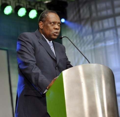 Issa Hayatou tombe du sommet du foot Africain à Addis Abeba