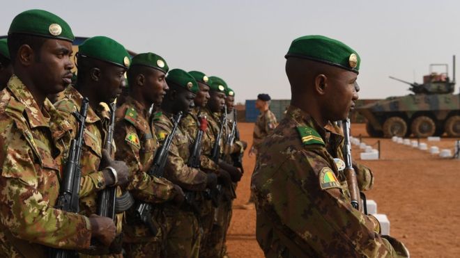 Mali : au moins 16 morts dans l’attaque d’une base militaire de l’armée malienne 1