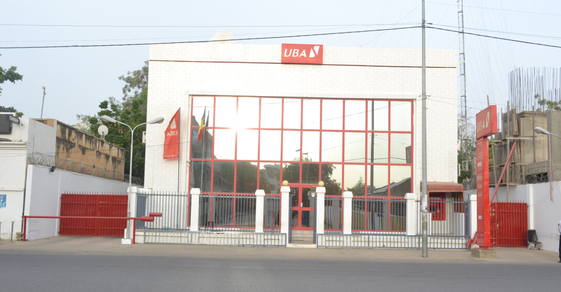 UBA primé pour son appui aux communautés et sa bonne collaboration avec sa clientèle. 1