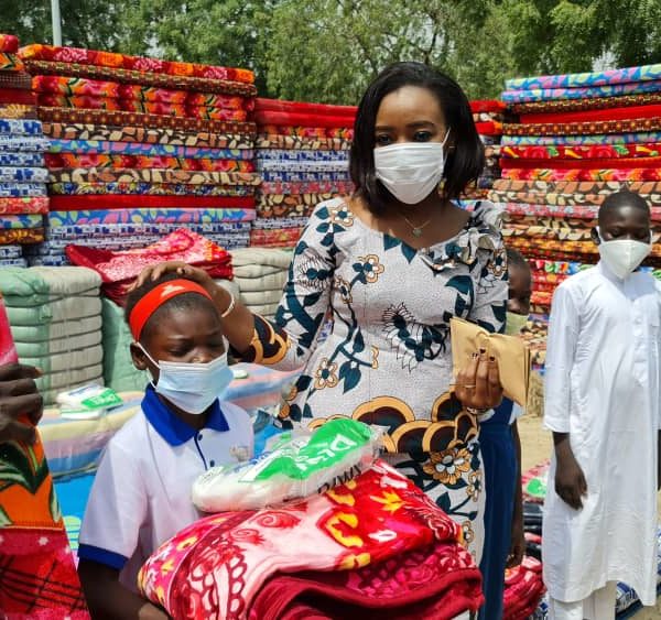 Plus de 700 kits de protection offerts aux enfants vulnérables