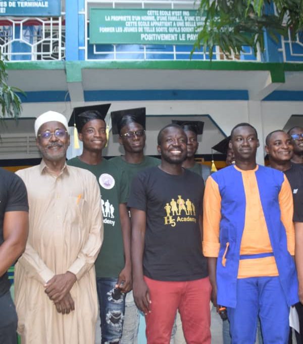 5 élèves de H5 academy obtiennent de bourses d’étude à Hec-Tchad