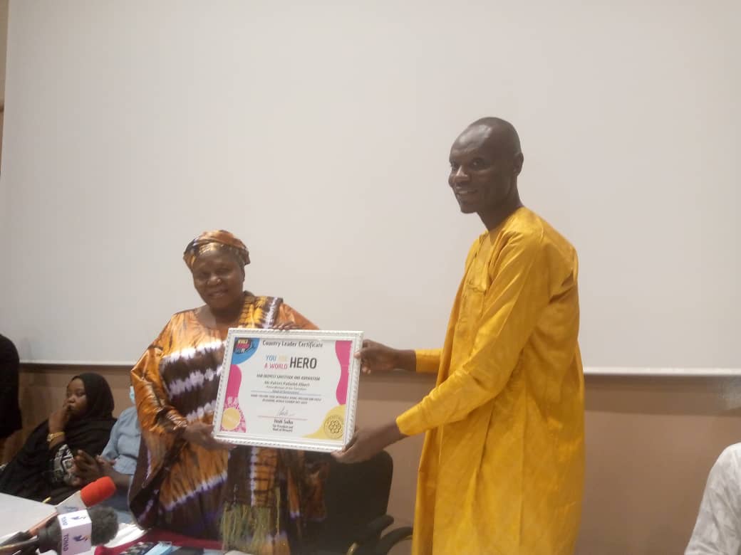 Le mouvement Let's do it Tchad honore ses partenaires 1