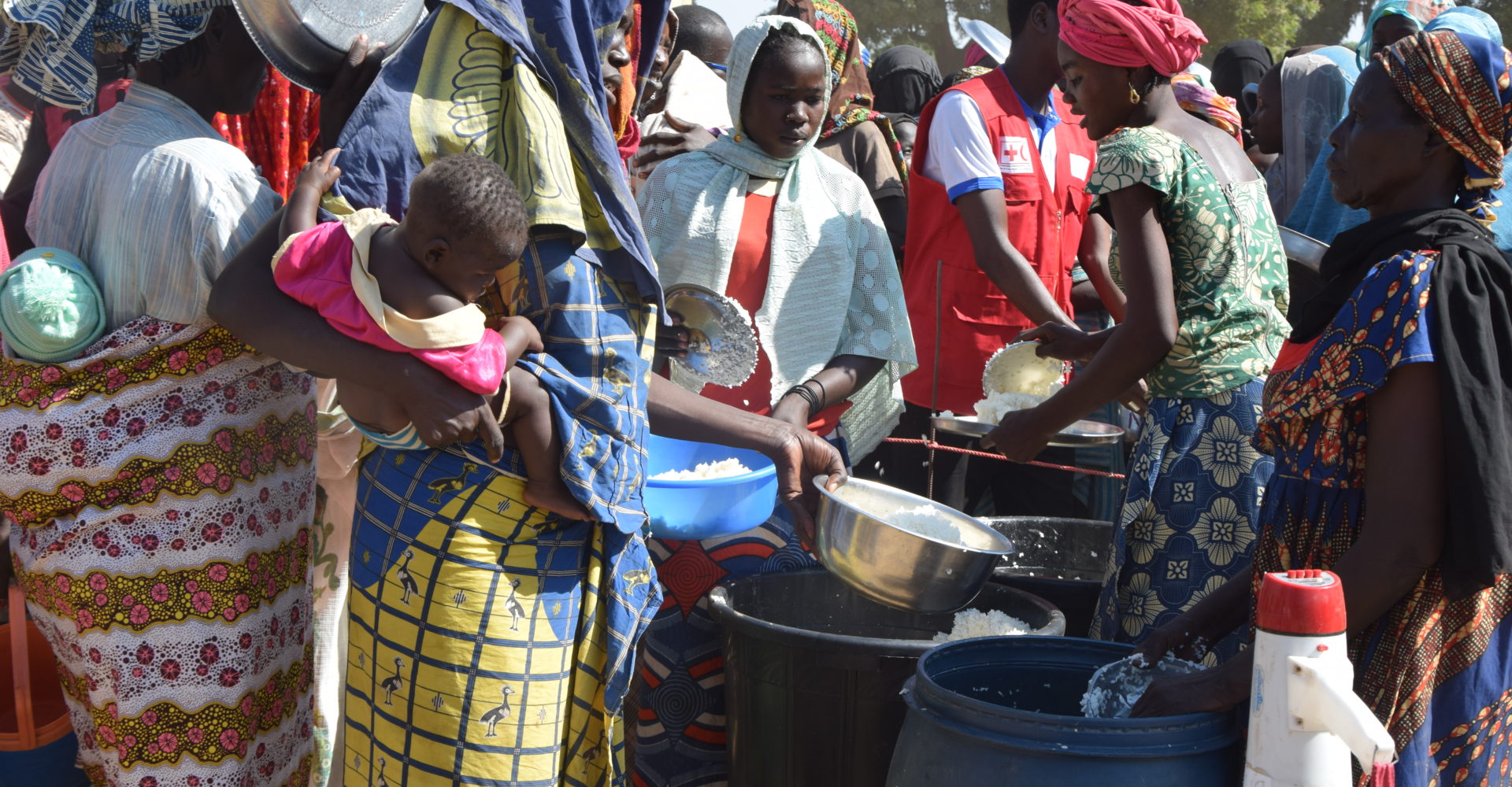 Le Pam distribue des vivres aux réfugiés camerounais 1