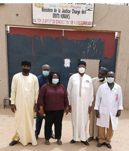 Djidda Oumar Mahamat visite la maison d’arrêt de Klessoum 1