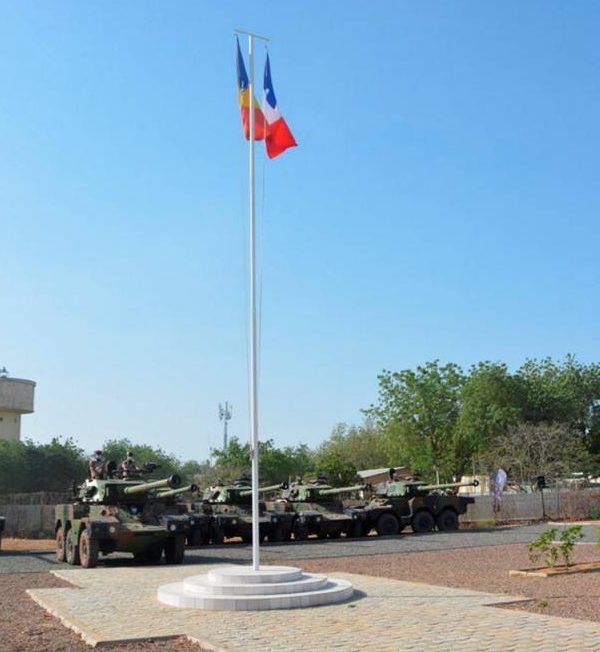 Non la France n’a pas ouvert de nouvelles bases au Tchad