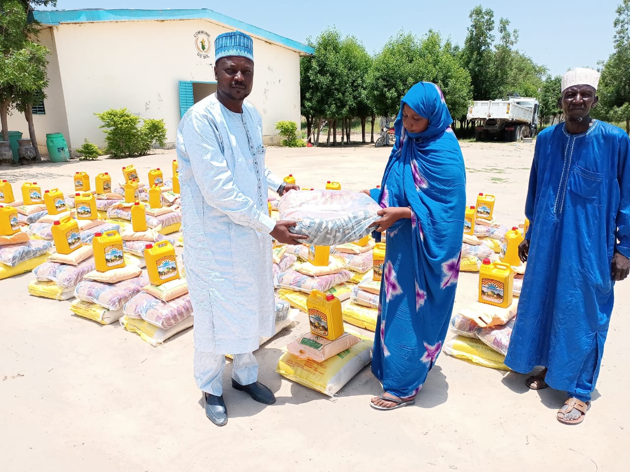 La Fondation Idriss Alahouma, assiste les sinistrés de la ville de Mao et  de Bol 1