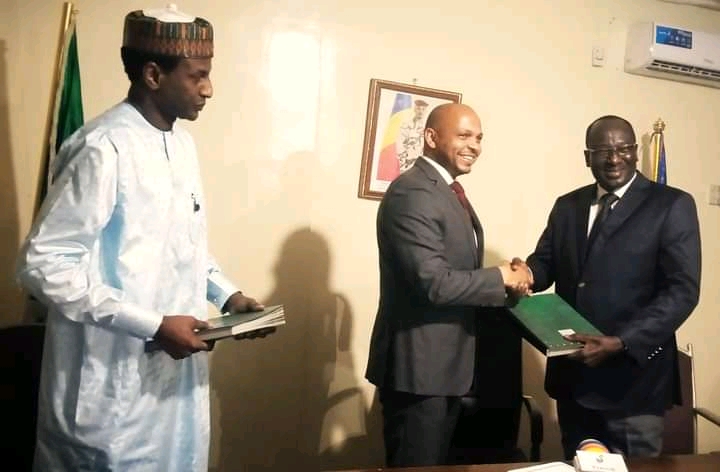 La Bad et le gouvernement tchadien signent un accord de don de 5,3 milliards de Fcfa 1