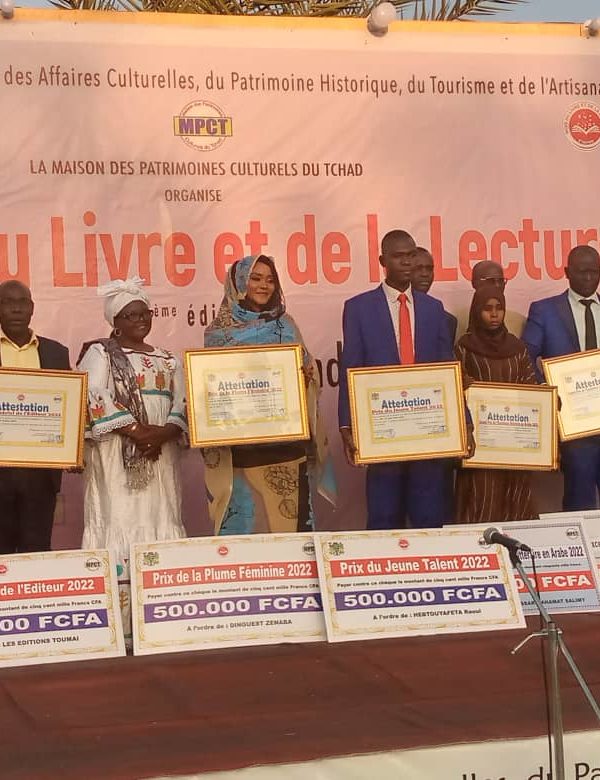 5 lauréats primés à la clôture du mois de livre et de la lecture