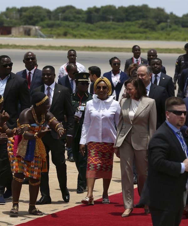 Kamala Harris entame sa tournée africaine