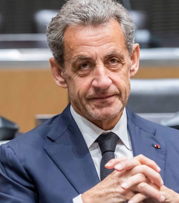 France : l’ancien Président Sarkozy condamné en appel, à trois ans de prison dont un an ferme