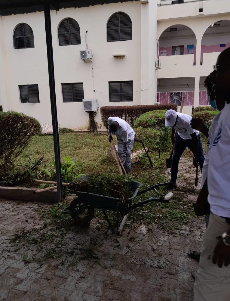 Journée mondiale de nettoyage : les volontaires de Cidh ont nettoyé les locaux de l’hôpital Tchad-Chine 1