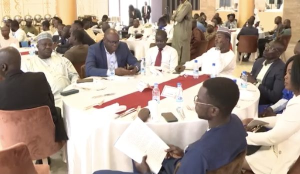 Tchad : le premier ministre de transition promet de meilleures conditions de travail aux journalistes