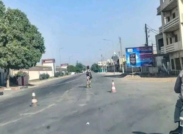 Présidence du Tchad, un pouvoir légitime n’a pas besoin de se barricader