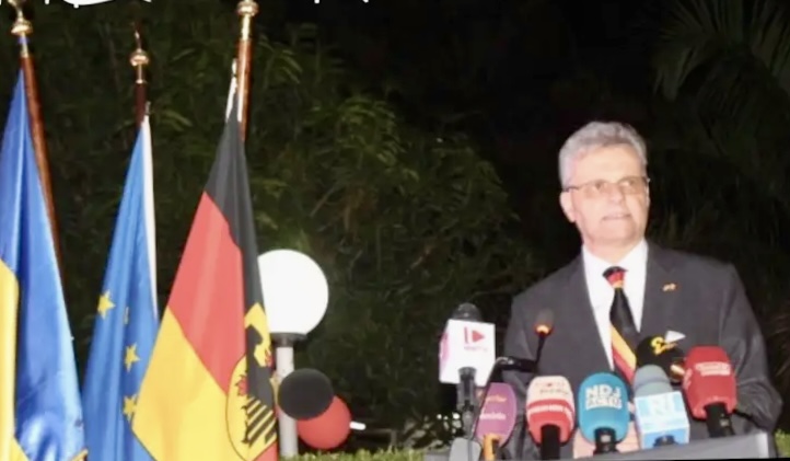 Le 35e anniversaire de la réunification allemande célébré à Ndjamena par une réception 1 Le 35e anniversaire de la réunification allemande célébré à Ndjamena par une réception 1