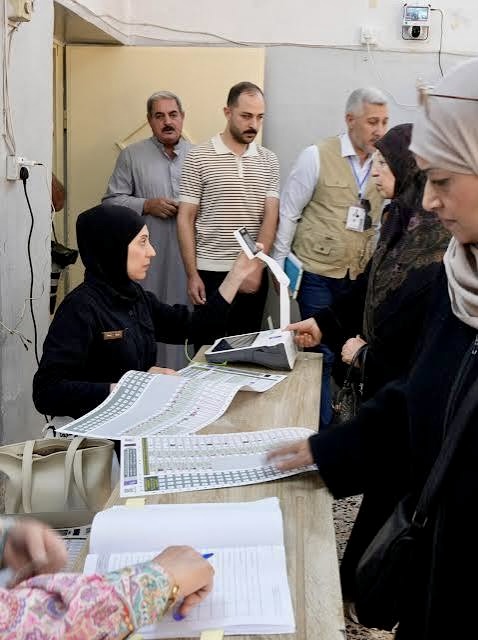 Les Irakiens aux urnes pour élire leurs 329 députés 1
