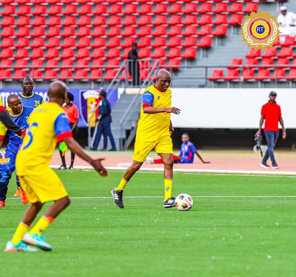 L’Assemblée nationale offre un « cadeau de Noël » aux membres du gouvernement 1