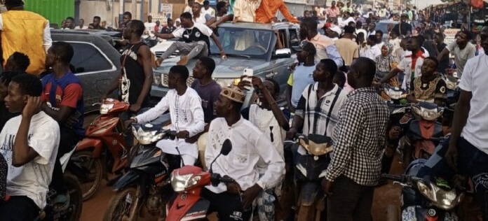 Tchad : Transports en « amazone », cortèges anarchiques et tirs d'armes désormais sanctionnés 1 Tchad : Transports en « amazone », cortèges anarchiques et tirs d'armes désormais sanctionnés 1