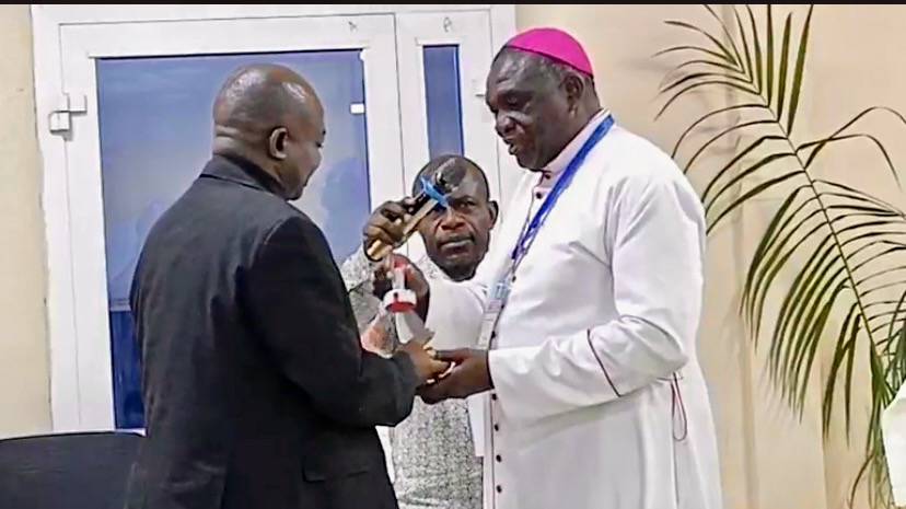 Clôture de la XIIIᵉ Assemblée Plénière de l’ACERAC : Mgr Appora-Ngalanibé prend les rênes 1 Clôture de la XIIIᵉ Assemblée Plénière de l’ACERAC : Mgr Appora-Ngalanibé prend les rênes 1