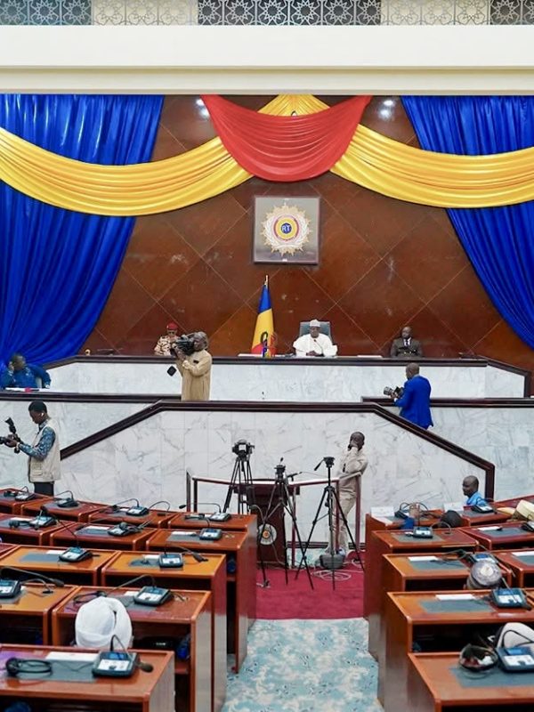 Tchad : Les députés examinent le financement du projet électrique PASET II