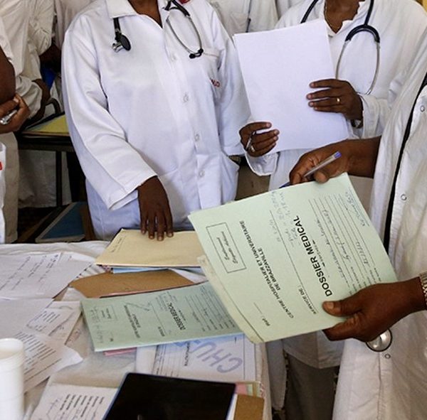 Santé : 926 médecins en attente d’intégration, le COMENI-TCHAD interpelle les autorités