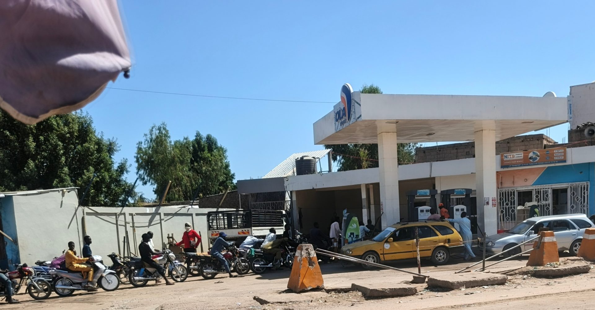 Carburant au Tchad : files d’attente interminables et flambée des prix‎ 1