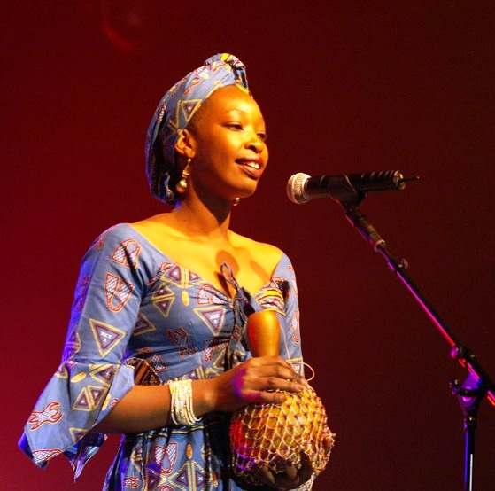 Interview exclusive de Mounira Mitchala