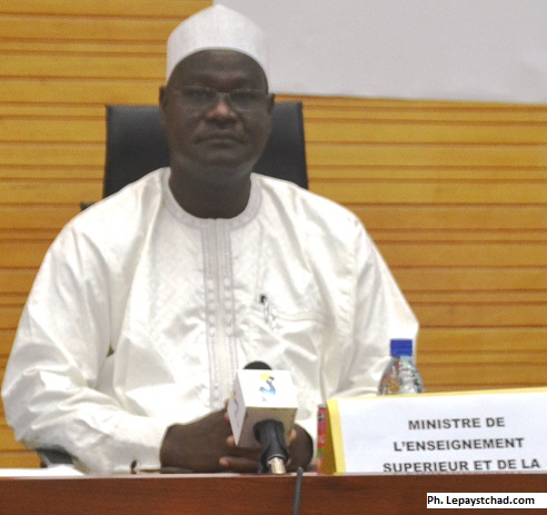 Pr Mackaye  Hassane Taisso annule quatre diplômes des enseignants-chercheurs