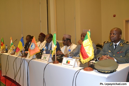 Validation de la session spéciale du conseil des ministres des pays membres de la CBLT et du Benin, Force multinationale mixte (FMM)