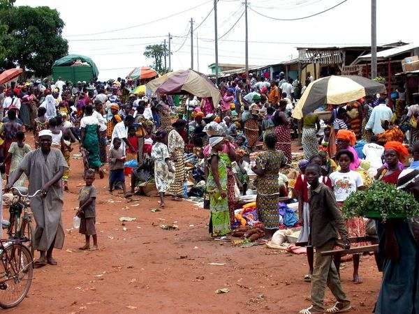 Le FMI appelle à prendre des mesures vigoureuses et bien conçues pour faire redémarrer la croissance en Afrique subsaharienne