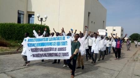 Cinq étudiants de la faculté des sciences de la santé humaines arrêtés