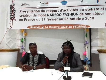 Le styliste Nar6qo Fashion présente son projet de formation au public