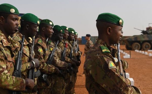 Mali : au moins 16 morts dans l’attaque d’une base militaire de l’armée malienne