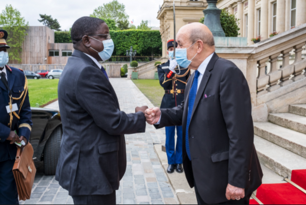 Rencontre d'échange entre Pahimi Padacké Albert et Jean-Yves Le Drian 1