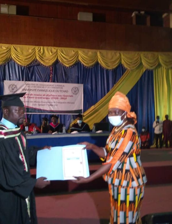 L’université Evangélique du Tchad honore ses lauréats