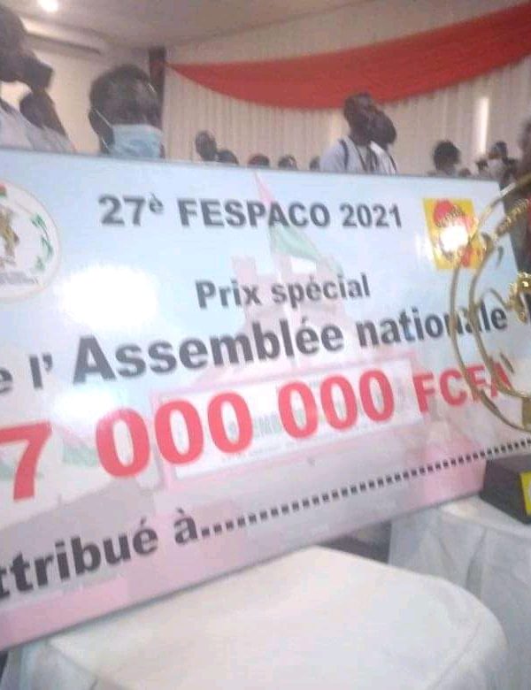 Fespaco 2021 : le film Lingui de Mht Saleh Haroun primé