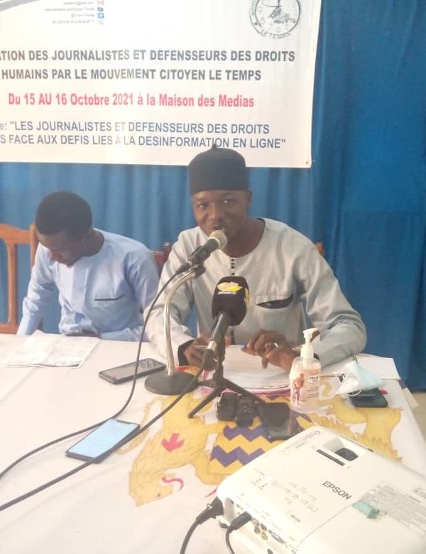 Des journalistes et défenseurs des droits humains formés sur la désinformation en ligne