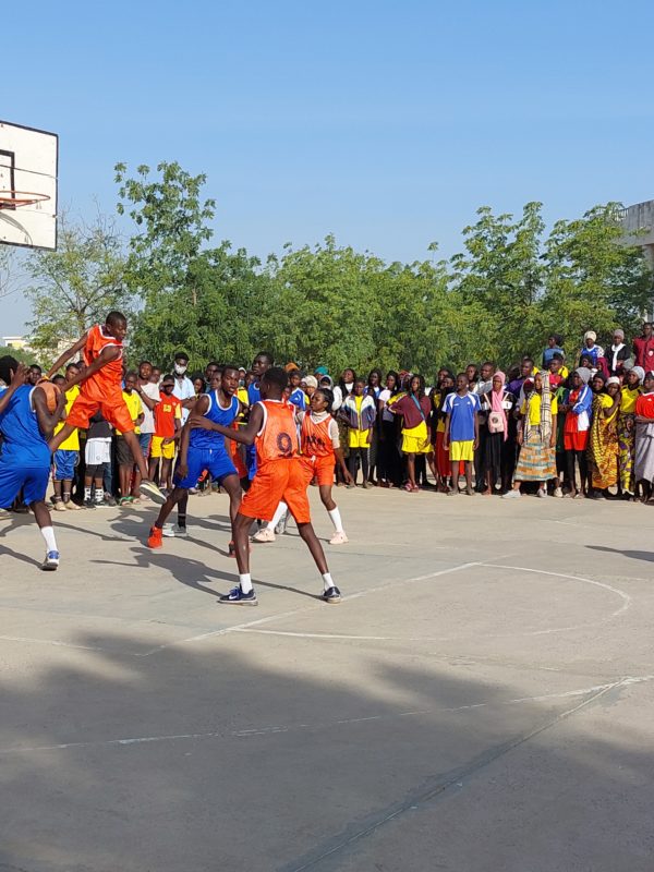 Le Lycée d’Amtoukoui accueille les ambassadeurs de H5 Academy