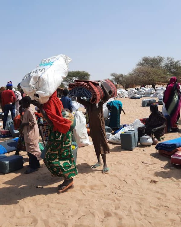 Distribution des Kits NFI (non alimentaire) et des coupons Cash aux déplacés internes de Tchoukou-Terri dans le Département de Mamdi, province du Lac dans le cadre du programme RRM financé par ECHO et du Top Up SIDA.