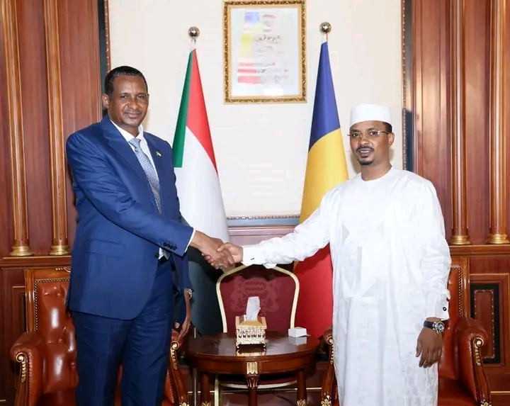 Mohamed Hamdan Dagolo en visite de travail au Tchad 1