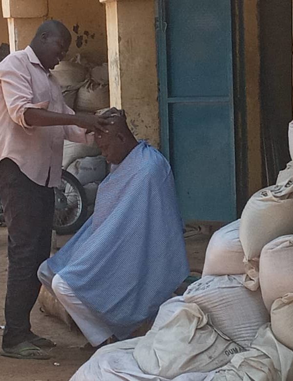 La coiffure ambulante, une activité rentable