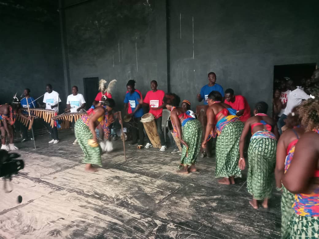 Les artistes danseurs du Tchad célèbrent le 50ème anniversaire de la danse 1