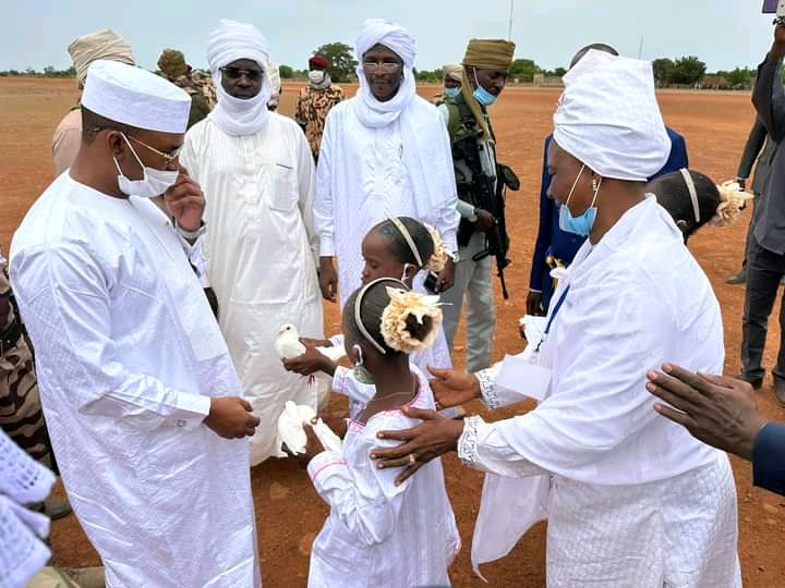 Le Président de transition, Mahamat Idriss Deby est à Amtiman 1