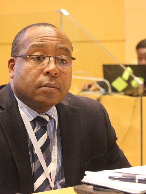 Dr Benjamin Djoudalbaye premier Africain lauréat du Prix international Covid-19