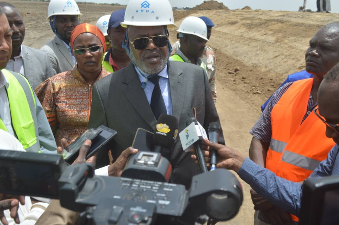 Le ministre de l’aménagement du territoire de l’urbanisme inspecte le chantier de construction de la digue du 9e arrondissement 1