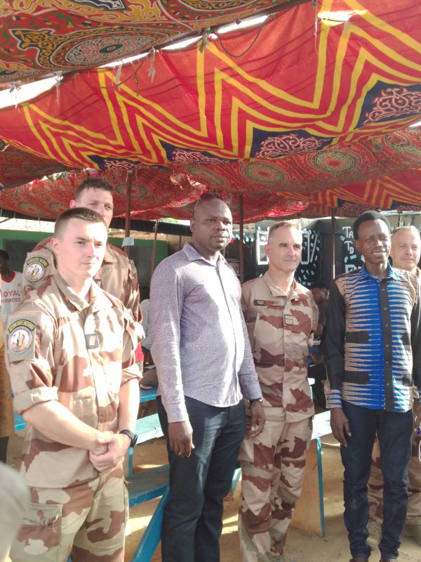 La force française au Tchad visite le centre Koulsy Lamko
