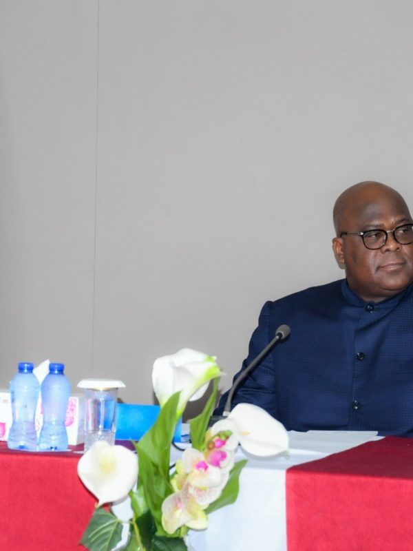 Le président Félix TSHISEKEDI en mission de facilitation au Tchad,  a achevé sa première journée de consultations