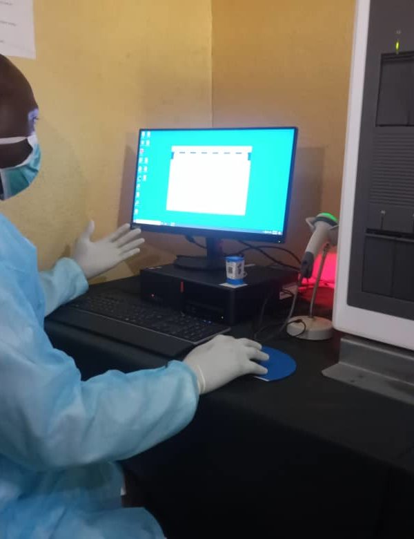 L’Uncef offre une machine de dépistage automatique du Vih/Sida à l’hôpital provincial de Moundou