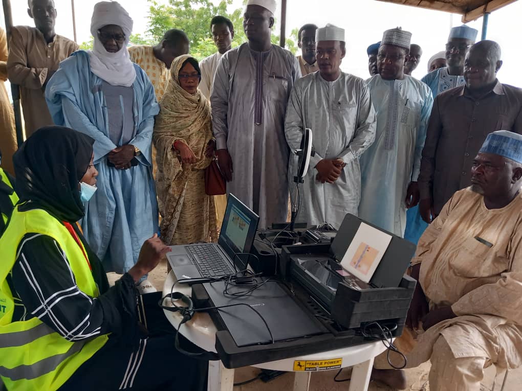 Tchad : les citoyens s’activent à l’enrôlement biométrique électoral au dernier jour 1