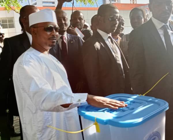 Référendum constitutionnel : Le président de  transition Mahamat Idriss Deby itno lance le vote référendaire